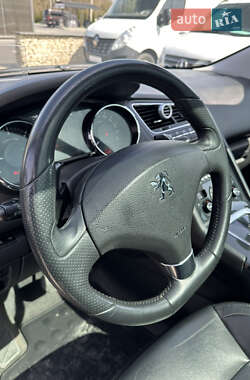 Микровэн Peugeot 5008 2011 в 