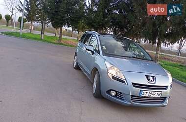 Микровэн Peugeot 5008 2011 в 