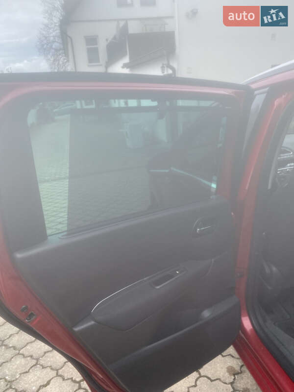 Мікровен Peugeot 5008 2011 в Стрию
