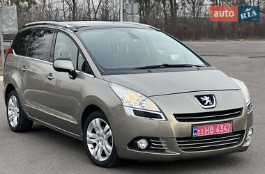 Микровэн Peugeot 5008 2012 в 