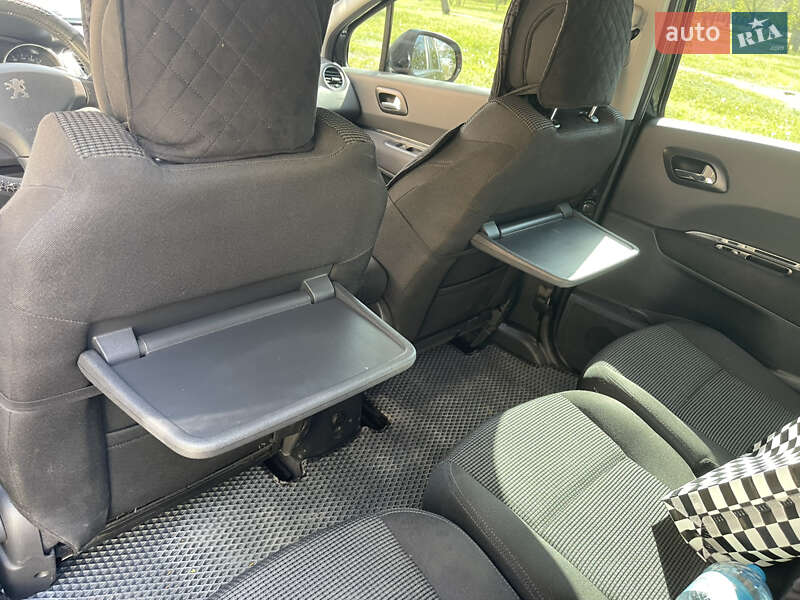 Мікровен Peugeot 5008 2010 в Миколаєві