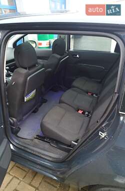 Микровэн Peugeot 5008 2009 в 
