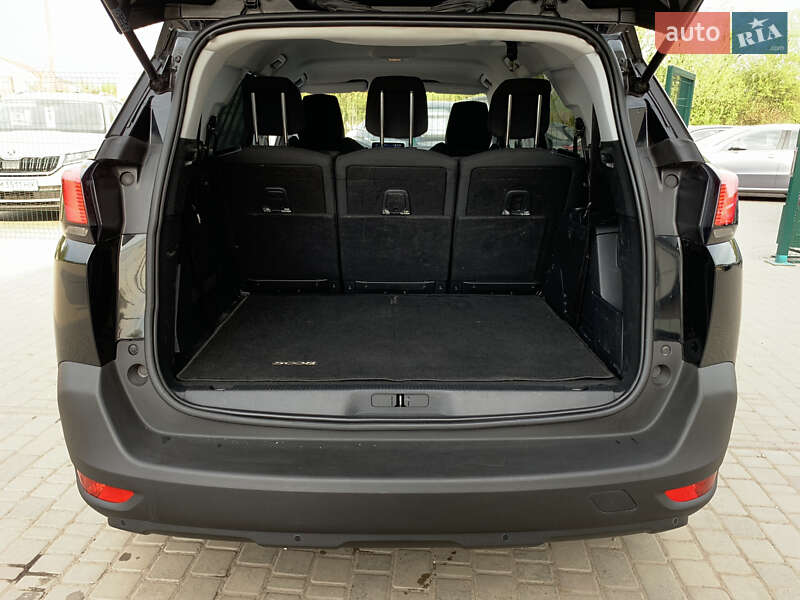 Внедорожник / Кроссовер Peugeot 5008 2019 в Бердичеве