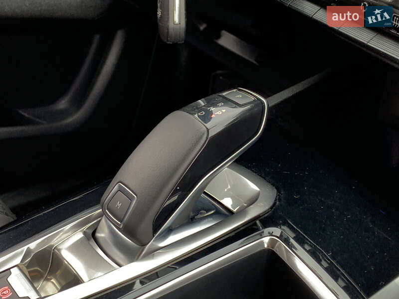 Внедорожник / Кроссовер Peugeot 5008 2019 в Бердичеве