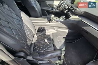 Позашляховик / Кросовер Peugeot 5008 2019 в 