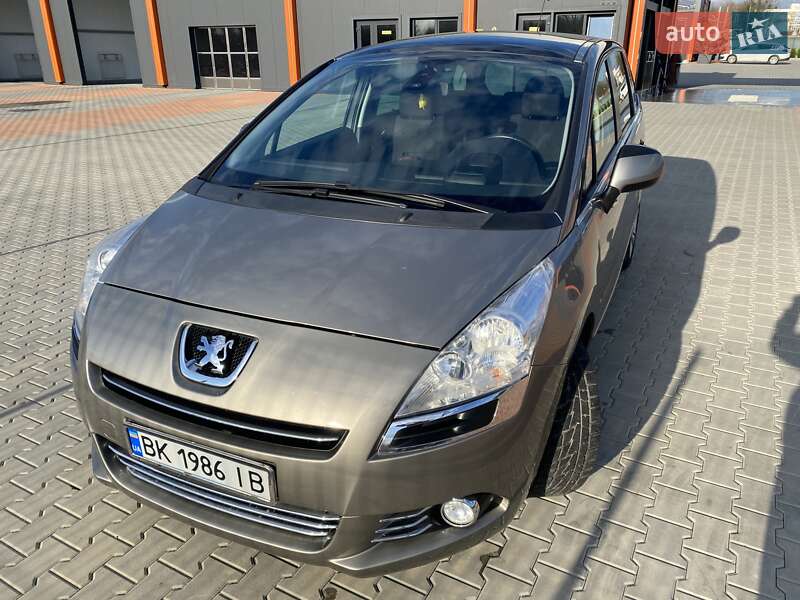 Мікровен Peugeot 5008 2011 в Вінниці