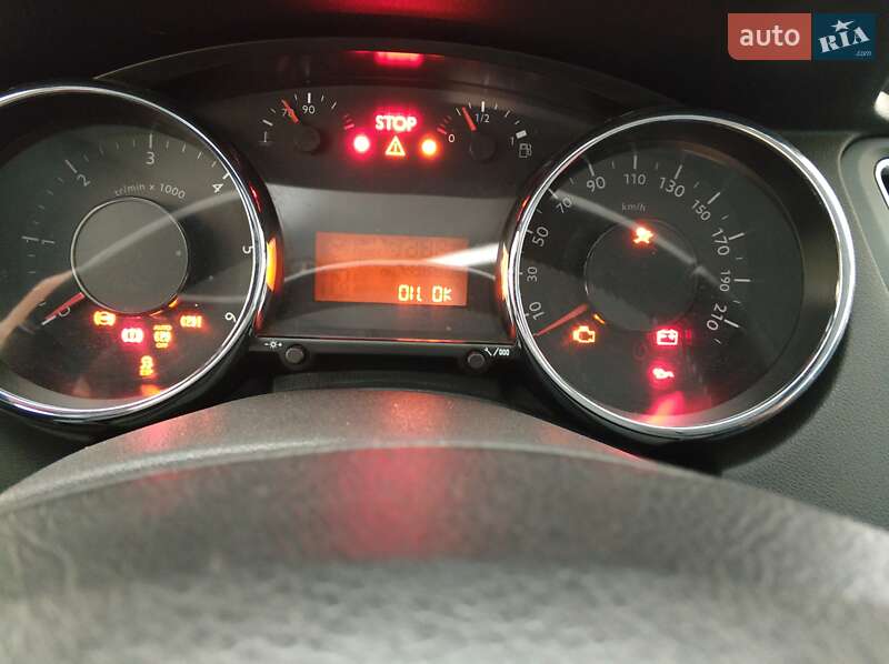 Мікровен Peugeot 5008 2011 в Вінниці