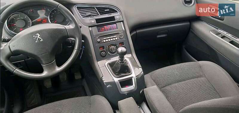 Мікровен Peugeot 5008 2016 в Чернівцях