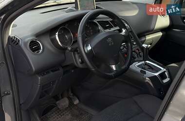 Микровэн Peugeot 5008 2014 в 