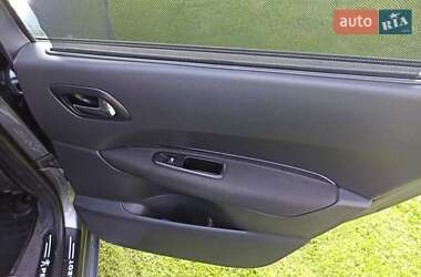 Мікровен Peugeot 5008 2011 в 