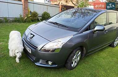Мікровен Peugeot 5008 2011 в 