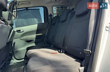 Микровэн Peugeot 5008 2012 в 