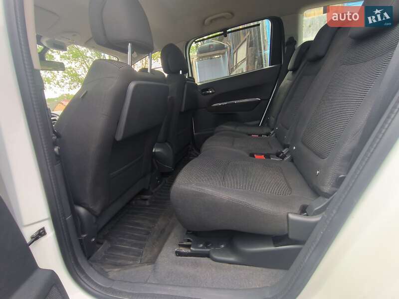 Мікровен Peugeot 5008 2016 в Чернівцях