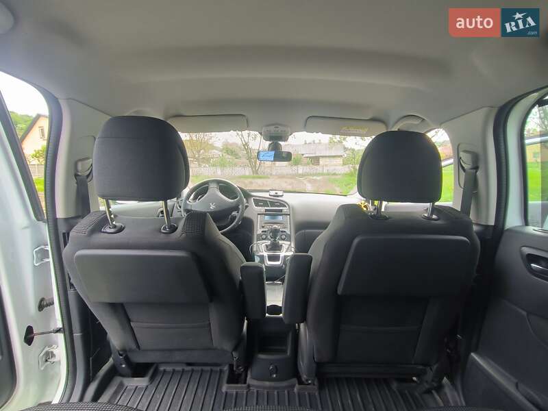 Мікровен Peugeot 5008 2016 в Чернівцях