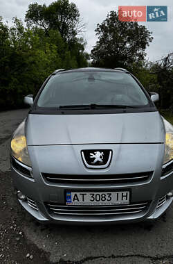 Мікровен Peugeot 5008 2011 в 