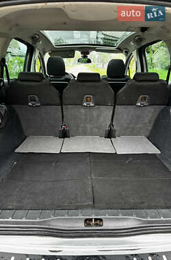 Мікровен Peugeot 5008 2011 в 