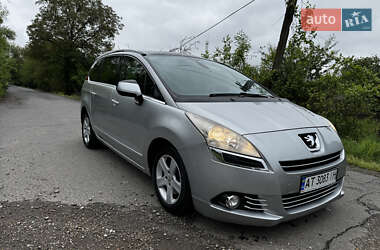 Мікровен Peugeot 5008 2011 в 