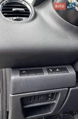Мікровен Peugeot 5008 2011 в 