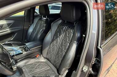 Внедорожник / Кроссовер Peugeot 5008 2018 в 