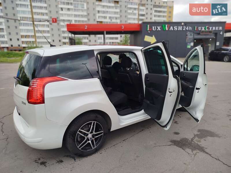 Мікровен Peugeot 5008 2010 в Львові