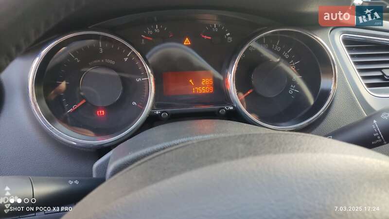 Мікровен Peugeot 5008 2014 в Тернополі
