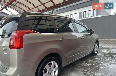 Микровэн Peugeot 5008 2013 в 