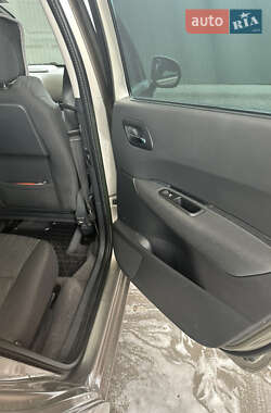 Микровэн Peugeot 5008 2013 в 