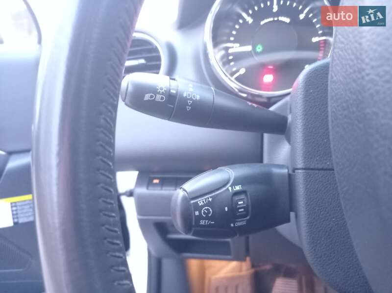 Микровэн Peugeot 5008 2011 в Кропивницком