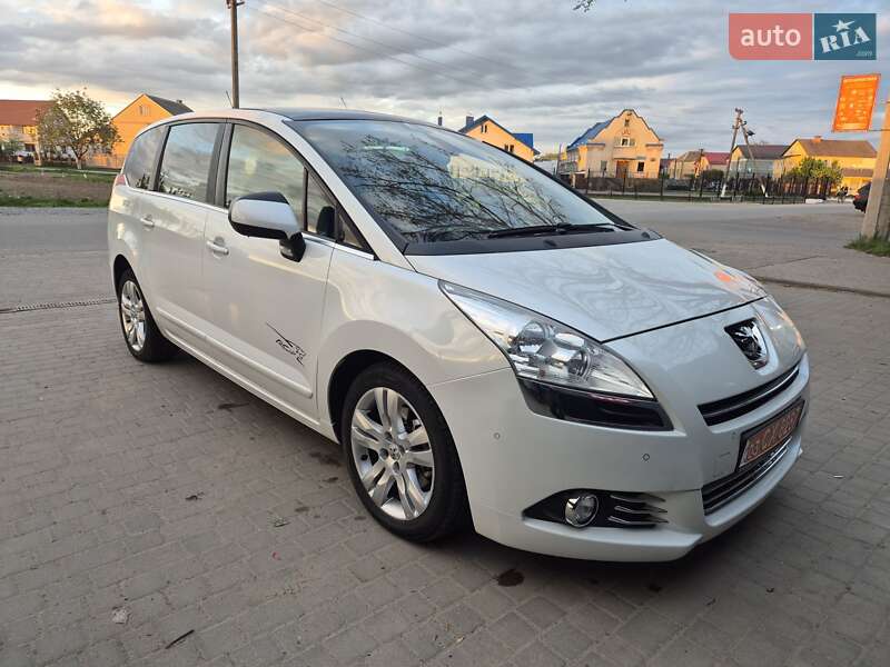 Мікровен Peugeot 5008 2011 в Млиніві