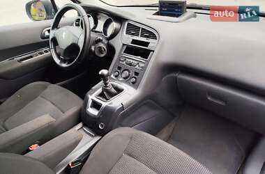 Микровэн Peugeot 5008 2010 в 