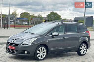 Мікровен Peugeot 5008 2011 в 