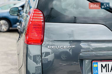 Микровэн Peugeot 5008 2010 в 