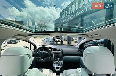 Микровэн Peugeot 5008 2010 в 
