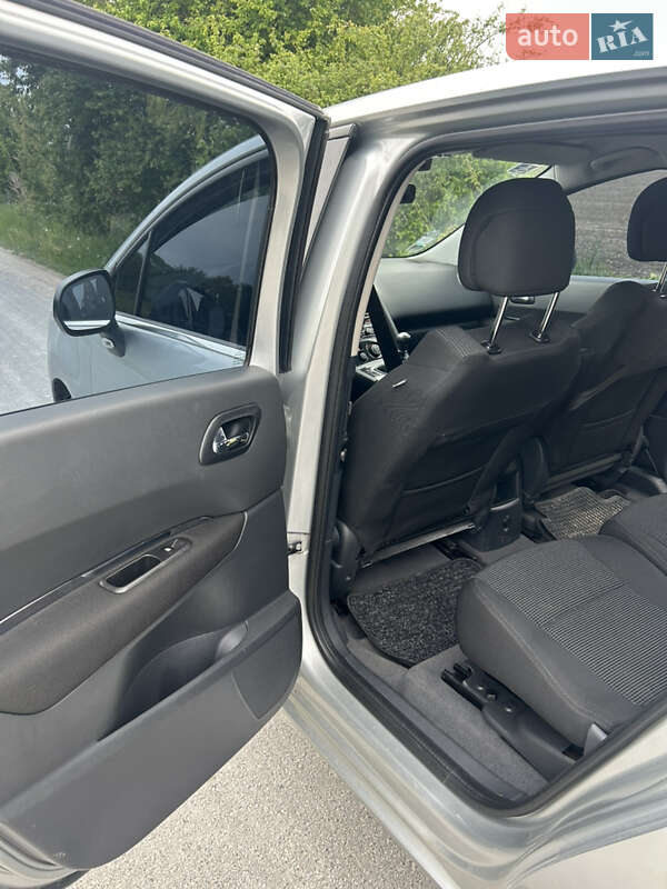 Мікровен Peugeot 5008 2010 в Івано-Франківську