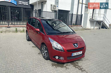 Мікровен Peugeot 5008 2012 в Чорткові