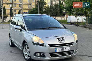 Микровэн Peugeot 5008 2011 в 