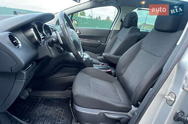 Микровэн Peugeot 5008 2011 в 