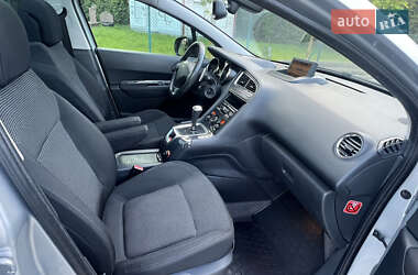 Микровэн Peugeot 5008 2011 в 
