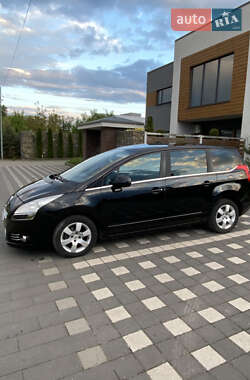 Мікровен Peugeot 5008 2013 в 