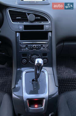 Мікровен Peugeot 5008 2013 в 