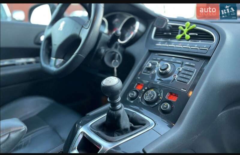 Мікровен Peugeot 5008 2010 в Заболотові