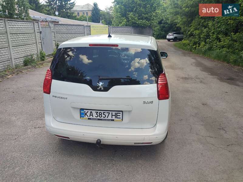 Микровэн Peugeot 5008 2009 в Киеве