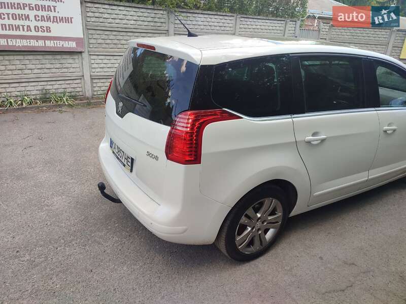 Микровэн Peugeot 5008 2009 в Киеве