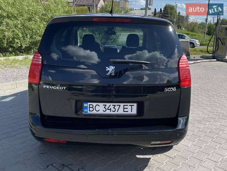 Микровэн Peugeot 5008 2012 в Львове