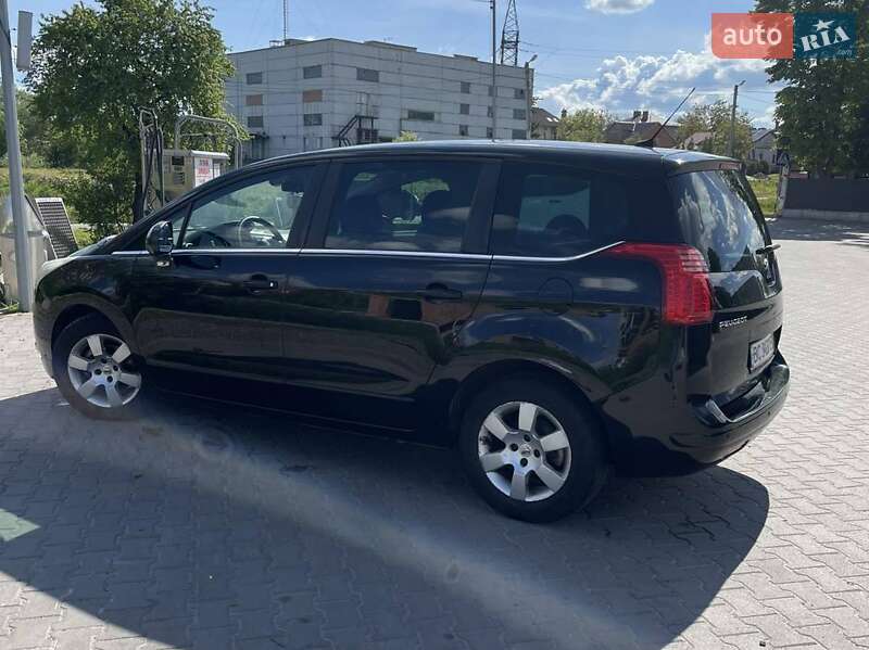 Микровэн Peugeot 5008 2012 в Львове