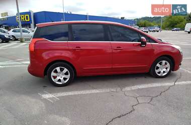 Микровэн Peugeot 5008 2009 в 