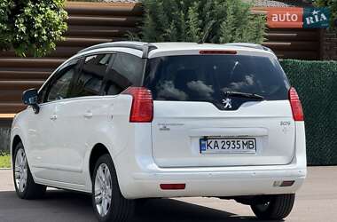 Микровэн Peugeot 5008 2010 в 