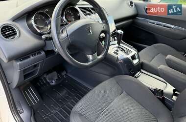 Микровэн Peugeot 5008 2010 в 