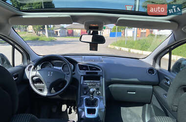 Мікровен Peugeot 5008 2011 в 