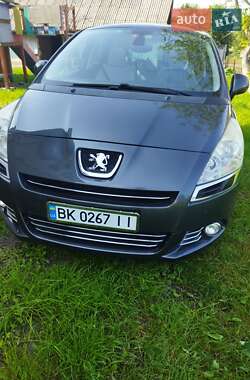 Микровэн Peugeot 5008 2009 в 